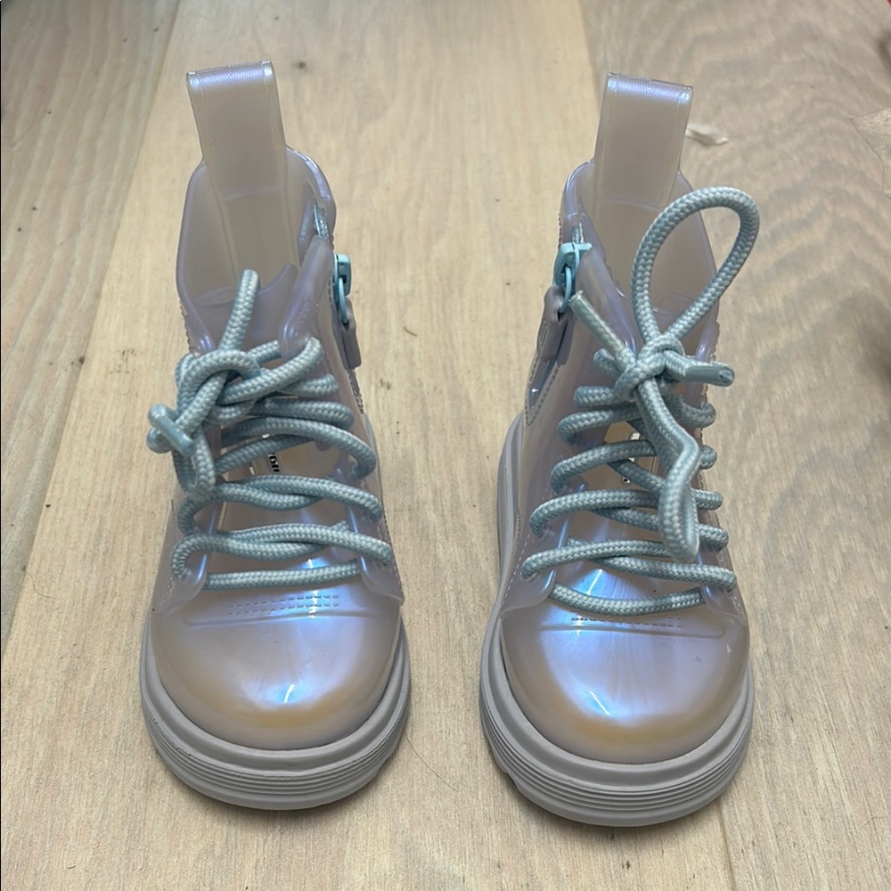 Mini Melissa Iridescent Pink Kids Boots with Light Blue Laces